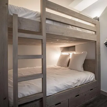 76m², 6-7 Pers, Village, Pied Des Pistes, Centre, Balcon, Spa, Parking, Wi-fi. - Fr-1-631-202 Courchevel
